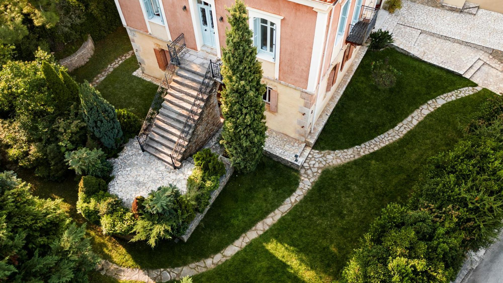 Hotel Archontiko Parnassus Dadi Amfiklia Exteriér fotografie